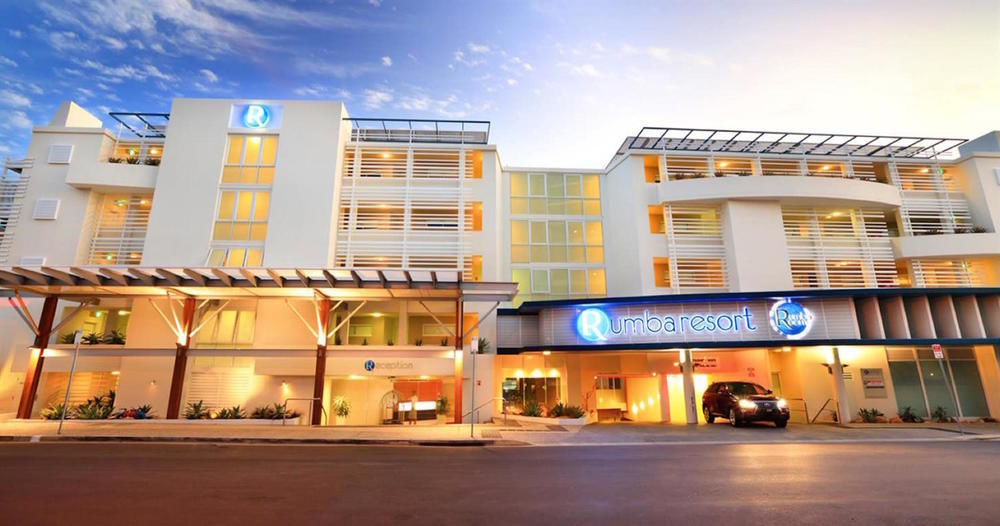 Rumba Beach Resort Caloundra Kültér fotó Intercourt Hotel